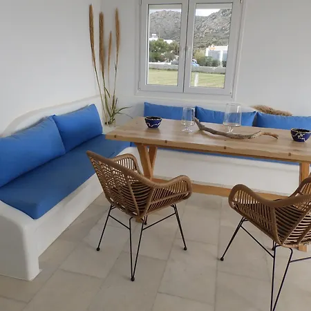 Surfer * Mikri Vigla