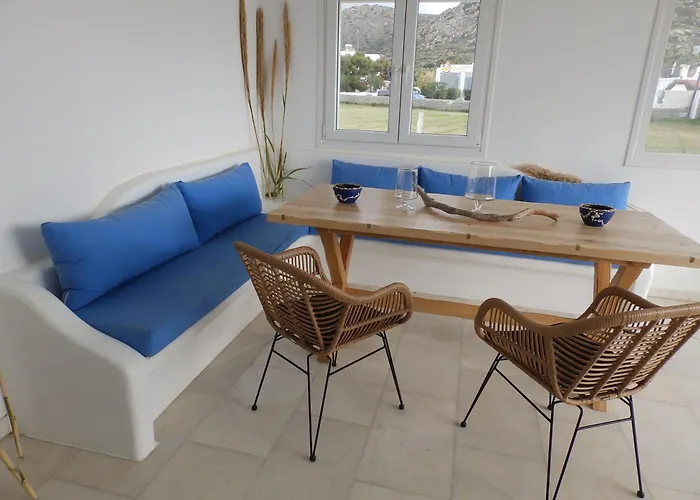 Surfer * Mikri Vigla