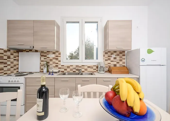 Surfer * Mikri Vigla